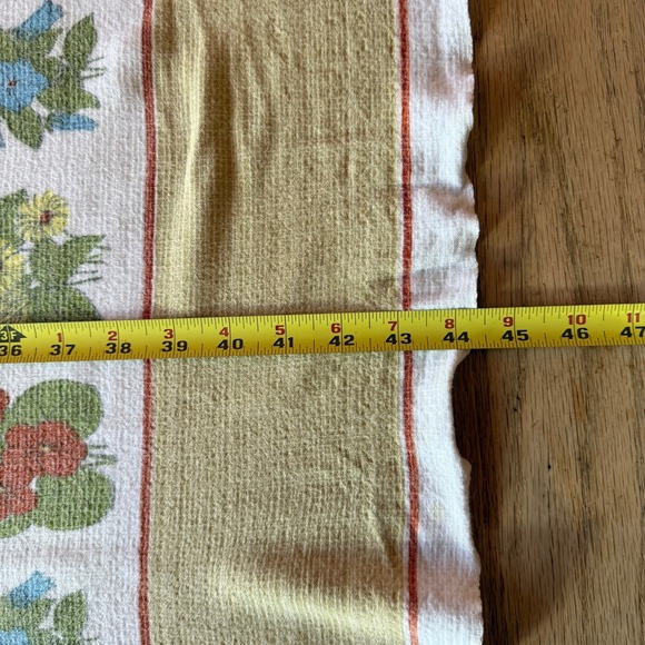 Vintage Flannel Tablecloth Floral Border 40x44 Farmhouse Cottage Retro - Picture 7 of 8